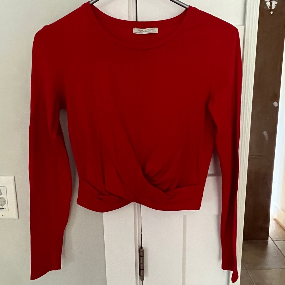 Red long sleeve crop top
